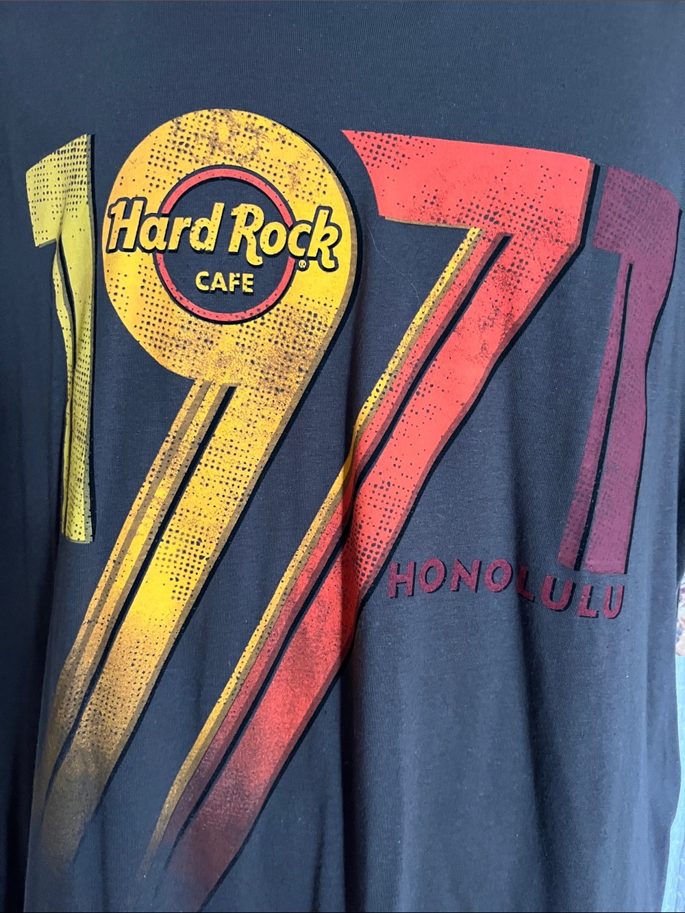 Hard Rock Cafe 1971 Heritage Honolulu V-Neck Tee XXL Smokey Grey